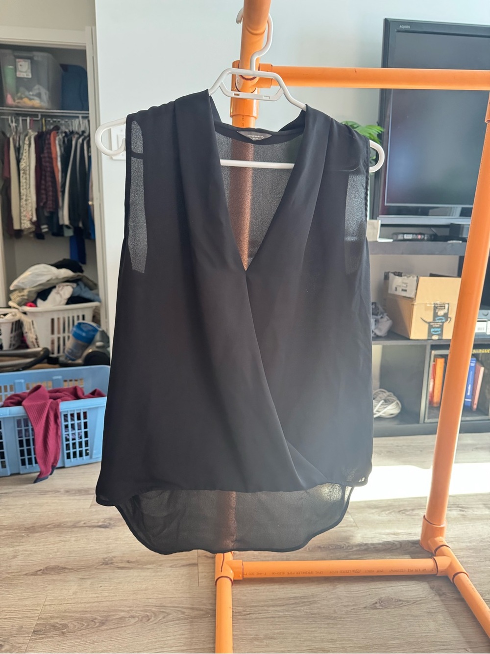 ✨4 for $25✨ Denver Hayes Sleeveless Black Surplice Chiffon V-Neck Women's Top